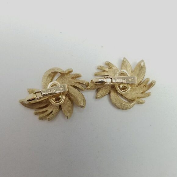 Vintage Crown Trifair Gold Tone Retro Clip On Earrings, Funky Design, Signed - Picture 3 of 7